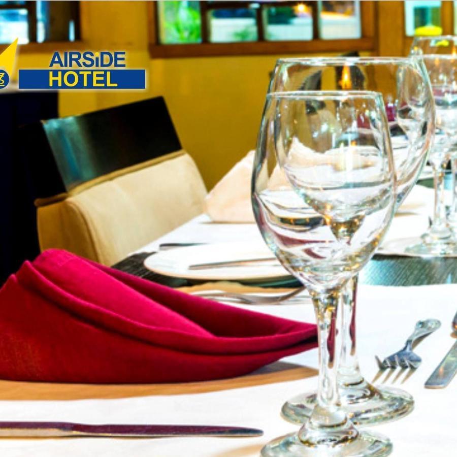Airside Hotel Akra Dış mekan fotoğraf