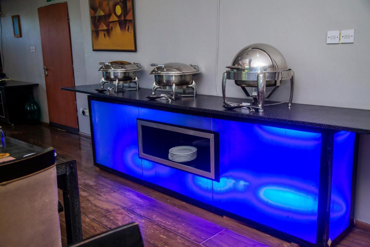 Airside Hotel Akra Dış mekan fotoğraf