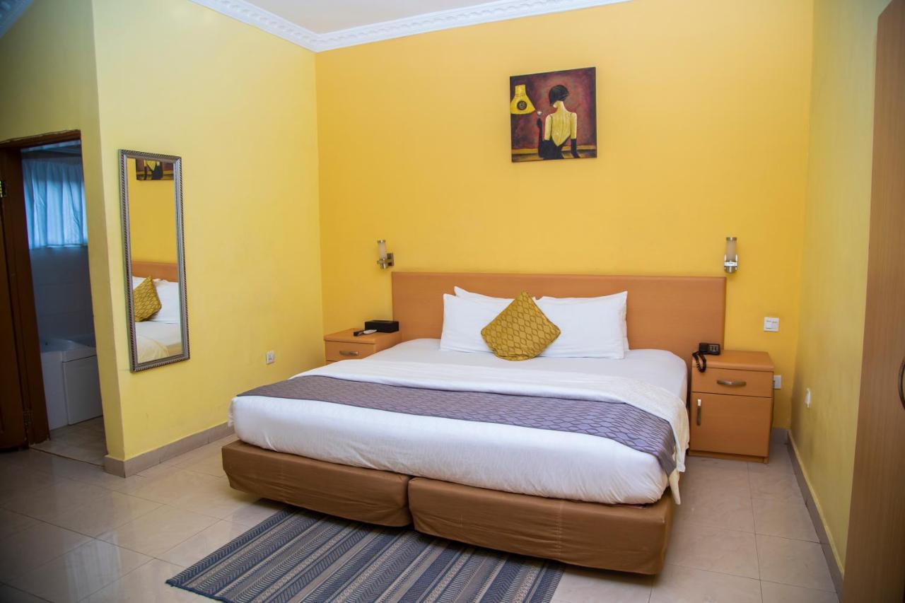 Airside Hotel Akra Dış mekan fotoğraf