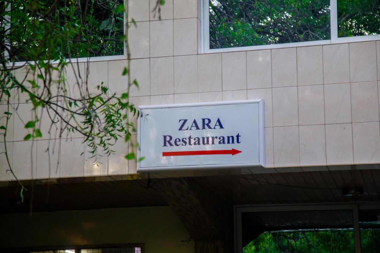 Airside Hotel Akra Dış mekan fotoğraf