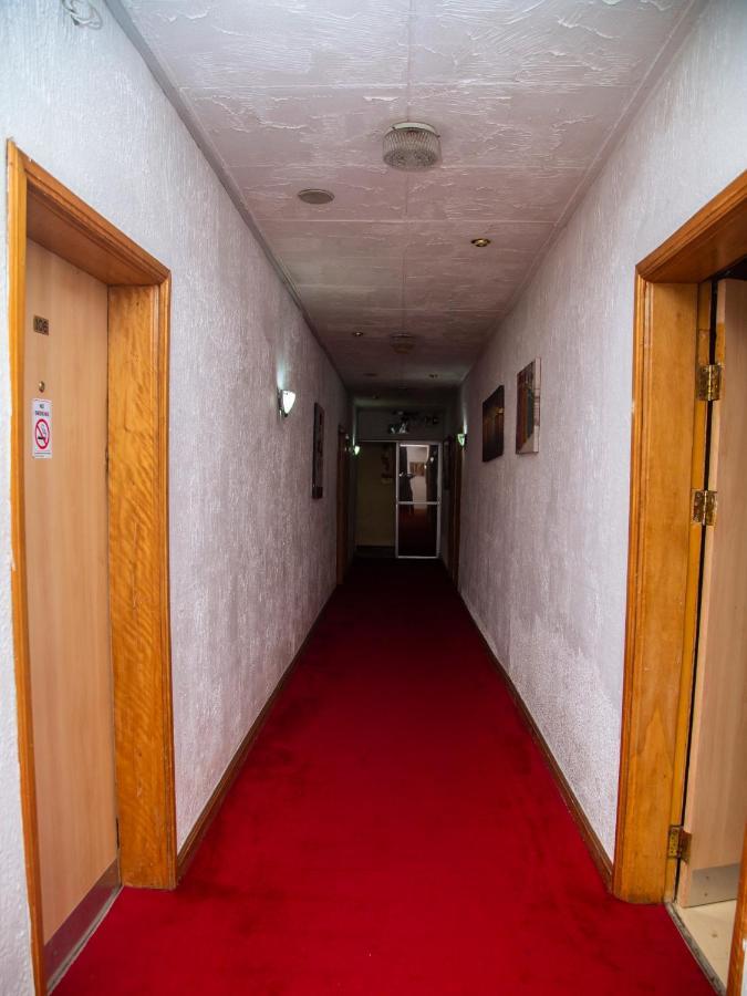 Airside Hotel Akra Dış mekan fotoğraf