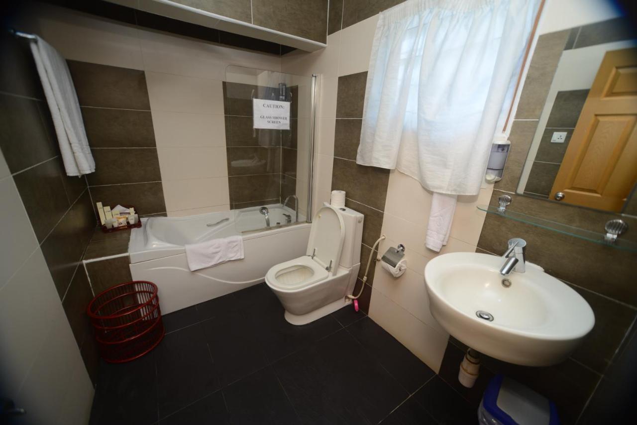Airside Hotel Akra Dış mekan fotoğraf