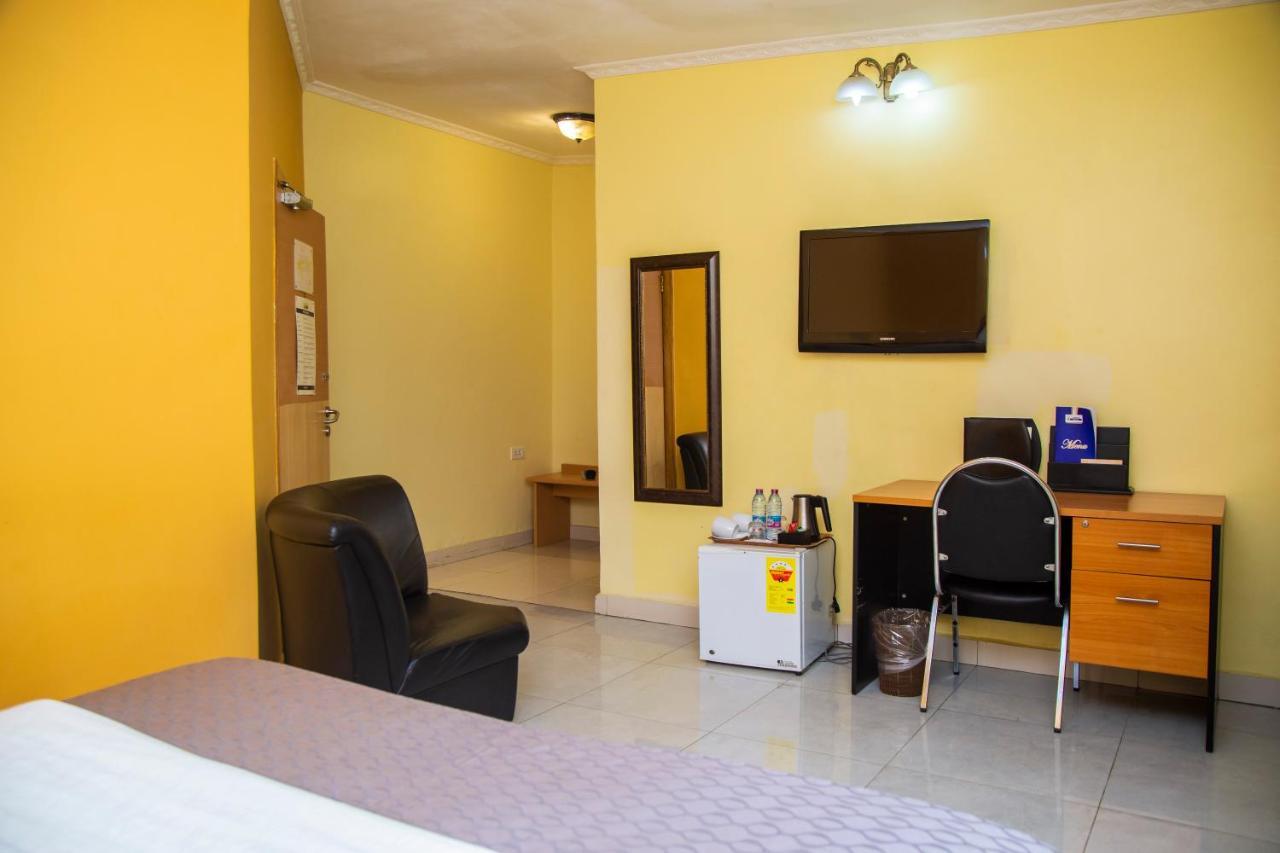 Airside Hotel Akra Dış mekan fotoğraf