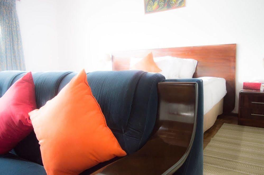 Airside Hotel Akra Dış mekan fotoğraf